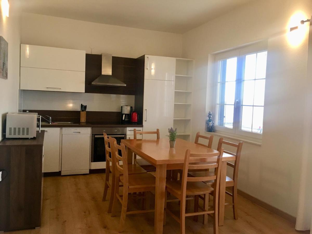 Schoenes Ferienhaus Direkt Am Meer Stomorska Extérieur photo