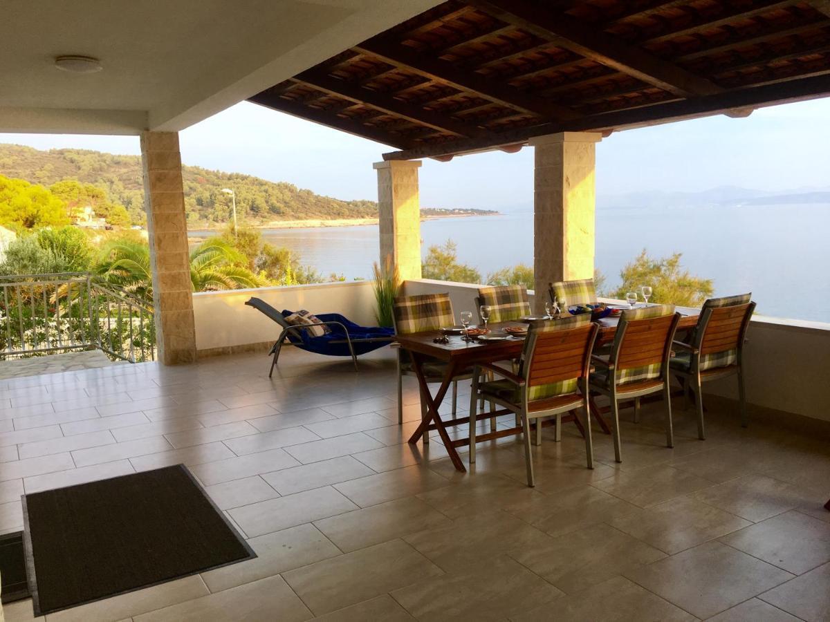 Schoenes Ferienhaus Direkt Am Meer Stomorska Extérieur photo